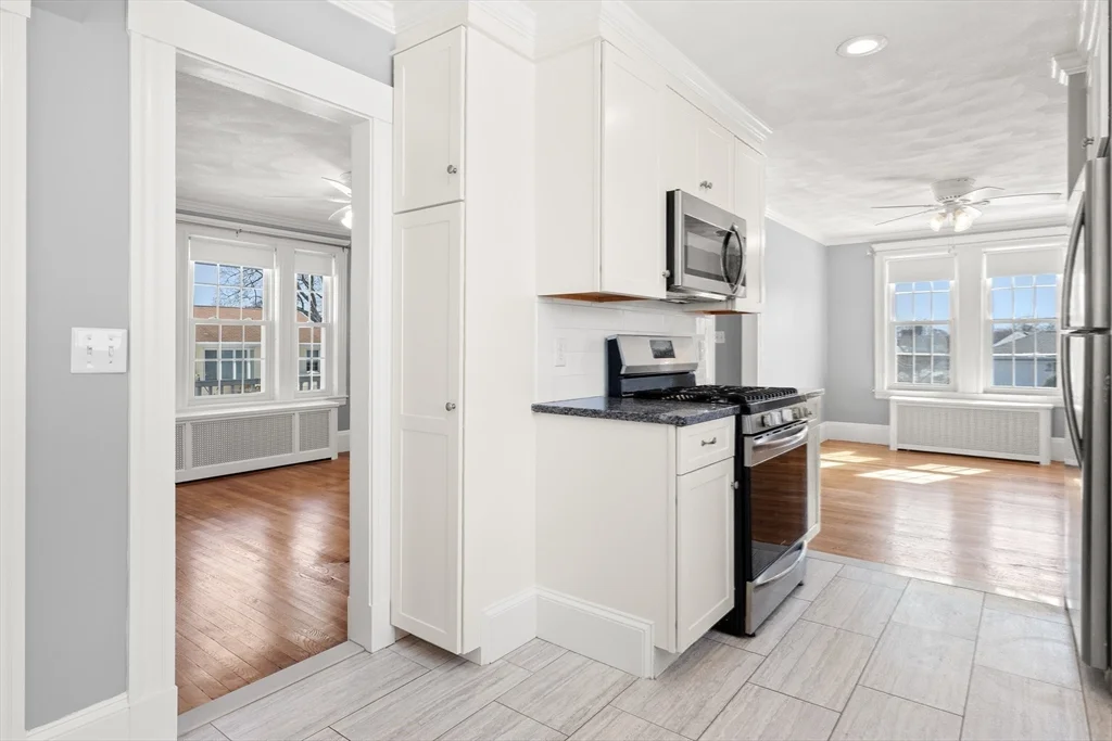 42 Phillips Rd, Nahant