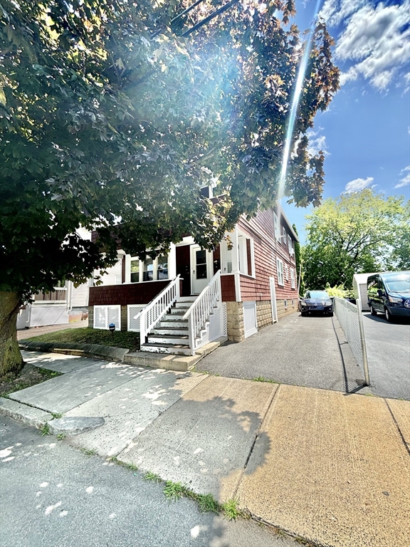 135 Mills St, Malden