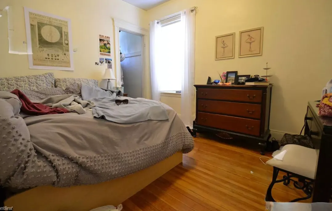 44 Easton St, Allston
