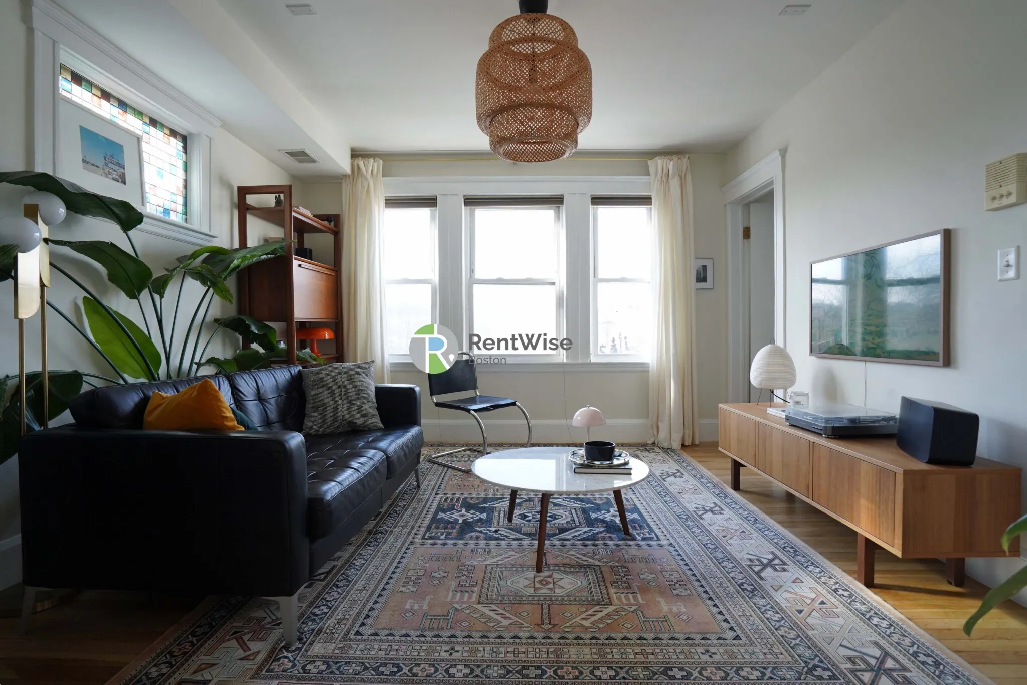 238 Hyde Park Ave, Jamaica Plain