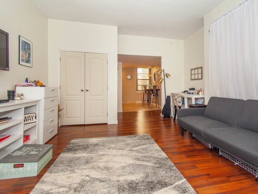 1064 Beacon St, Brookline