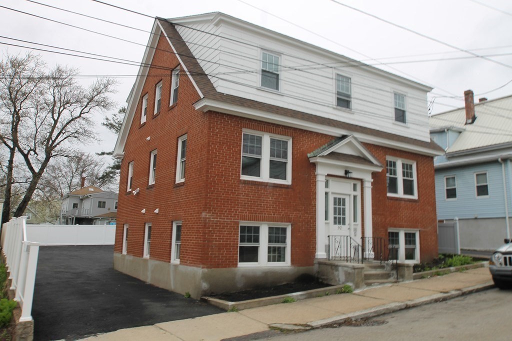 92 Ocean Ave, Swampscott