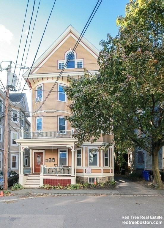 11 East Milton Rd, Brookline Hills