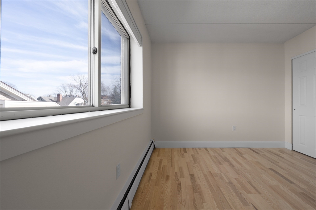 16 Trowbridge St, Mid-Cambridge