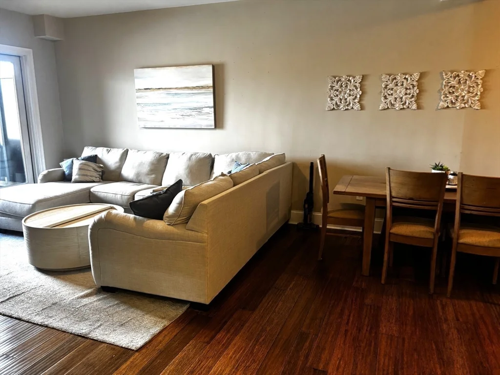 380 West Broadway, South Boston