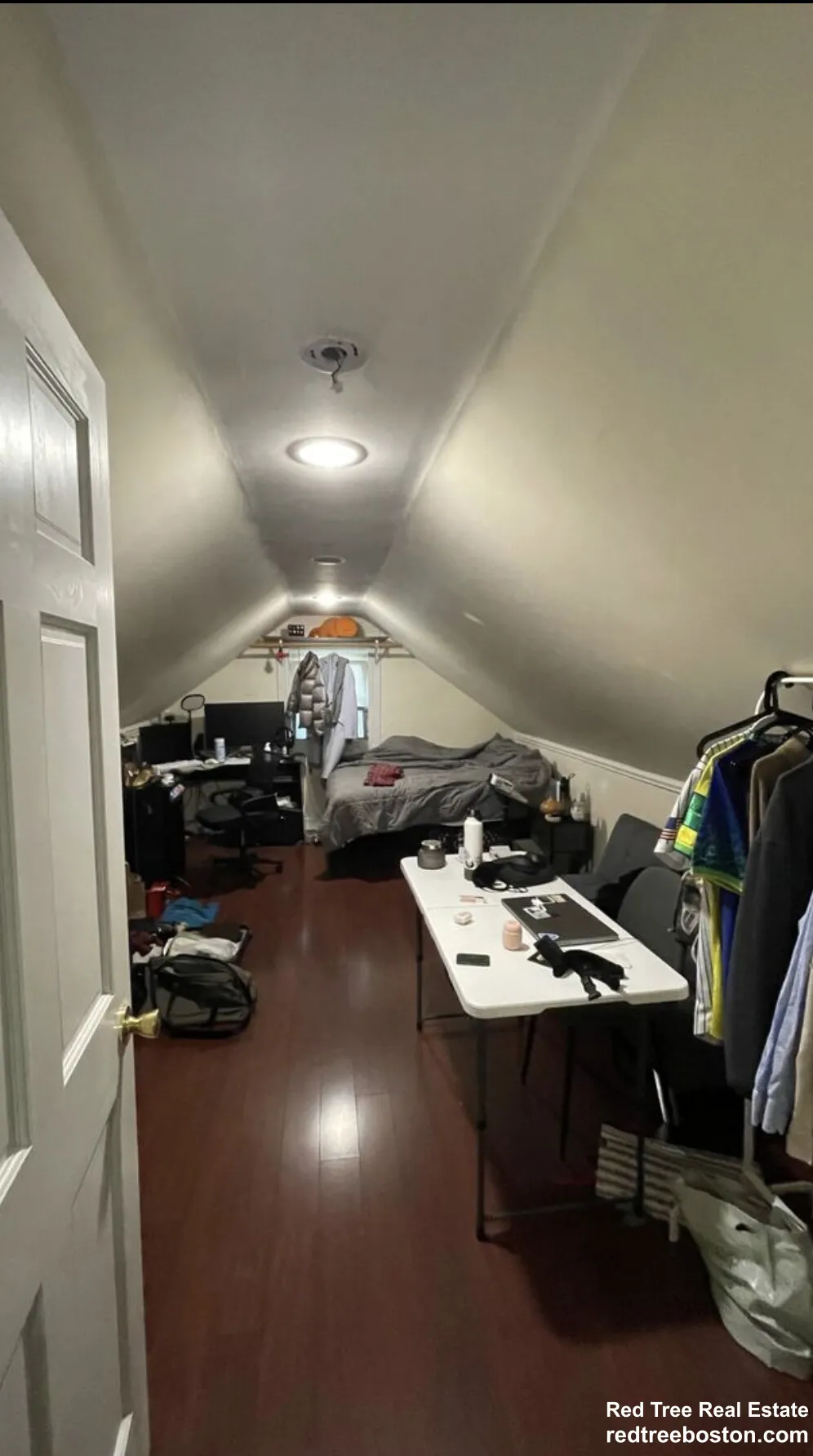 4 Iroquois St, Mission Hill