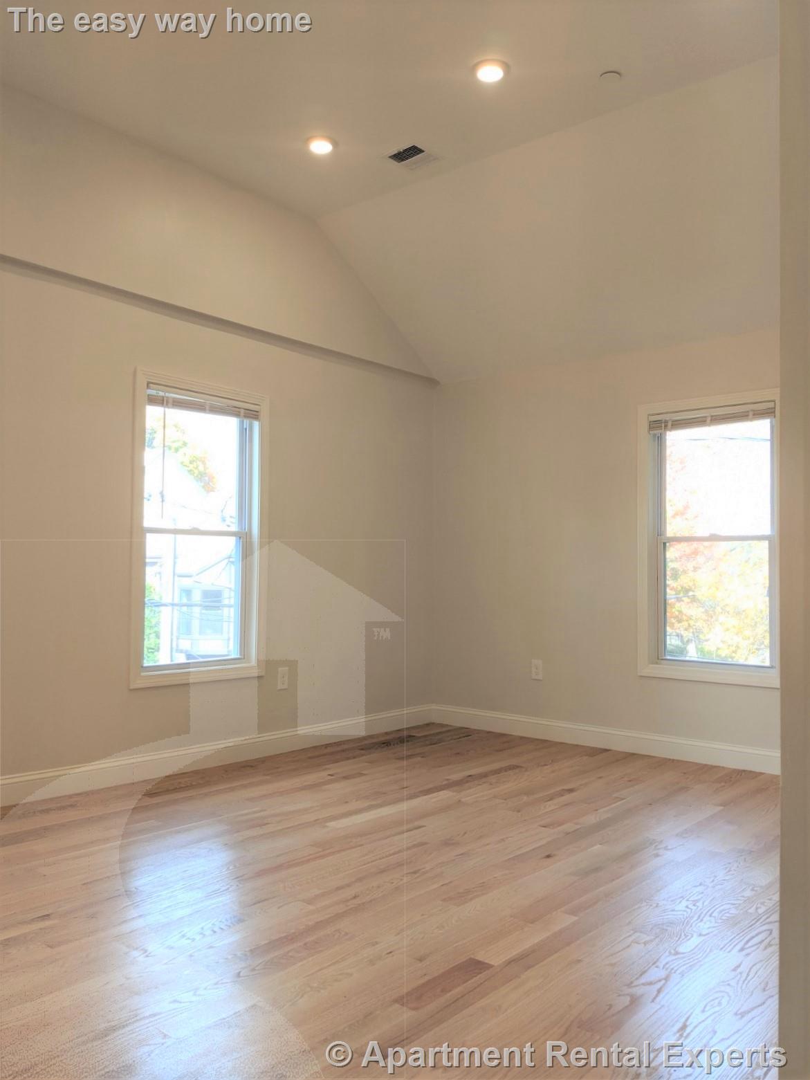 44 Cogswell Ave, Porter Square