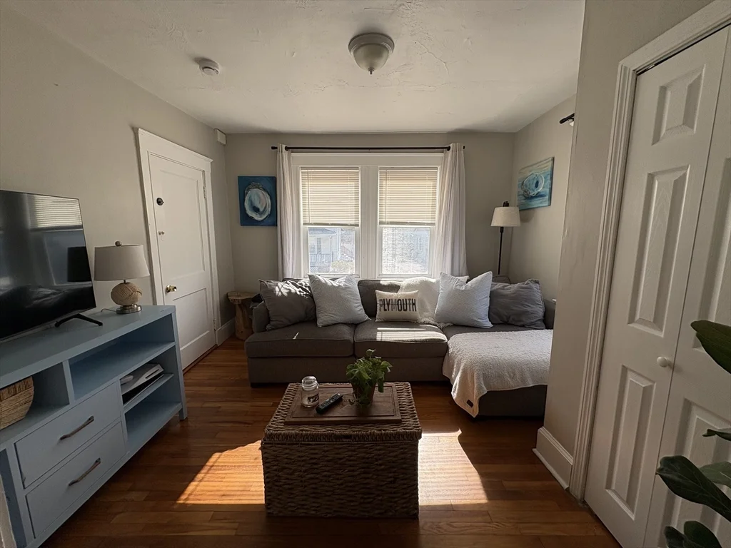 20-22 Sumner, Quincy