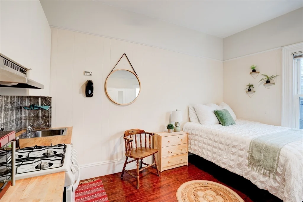 928 Dorchester Ave, Dorchester