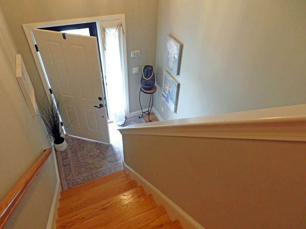 26 Daisy Ln, Plymouth