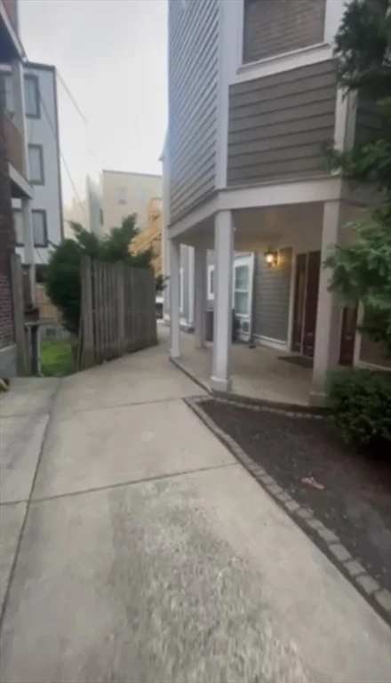 111 West 8th St, South Boston