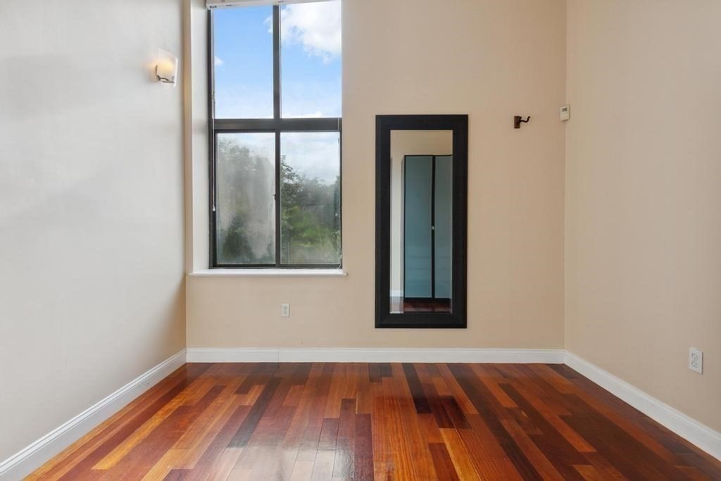 841 Parker St, Mission Hill