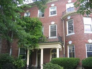 1722 Beacon St, Washington Square