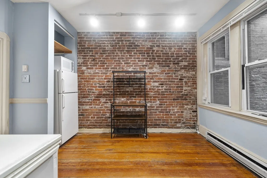 99.5 Myrtle St, Beacon Hill