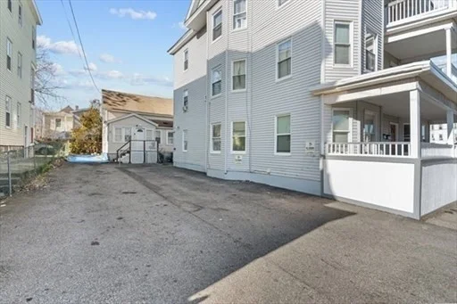 264 Jackson St, Lawrence