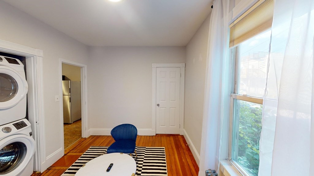 692 Columbia Rd, Dorchester