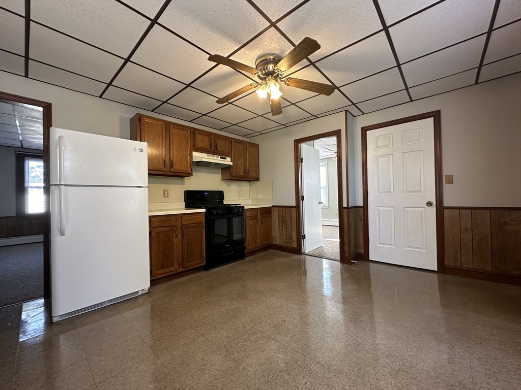 3 Shaw Ave, Middleboro