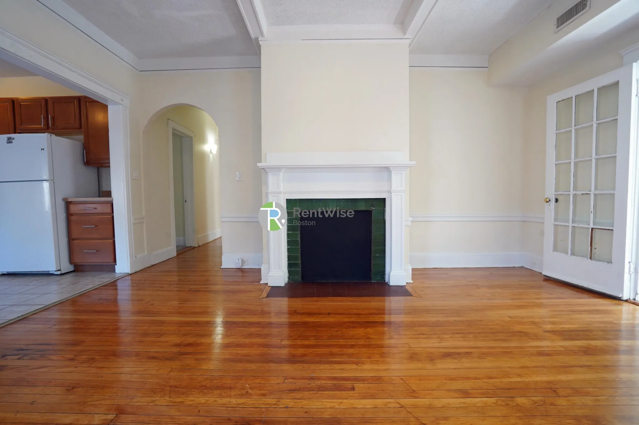 24 Hamilton Rd, North Brookline