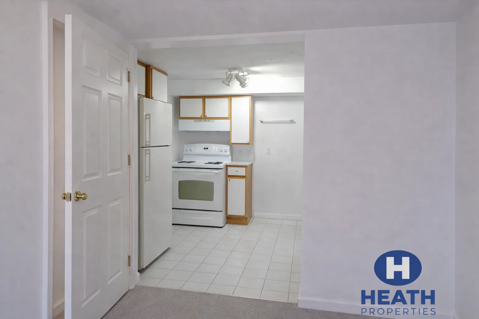 24 Saint Cyprians Pl, Roxbury