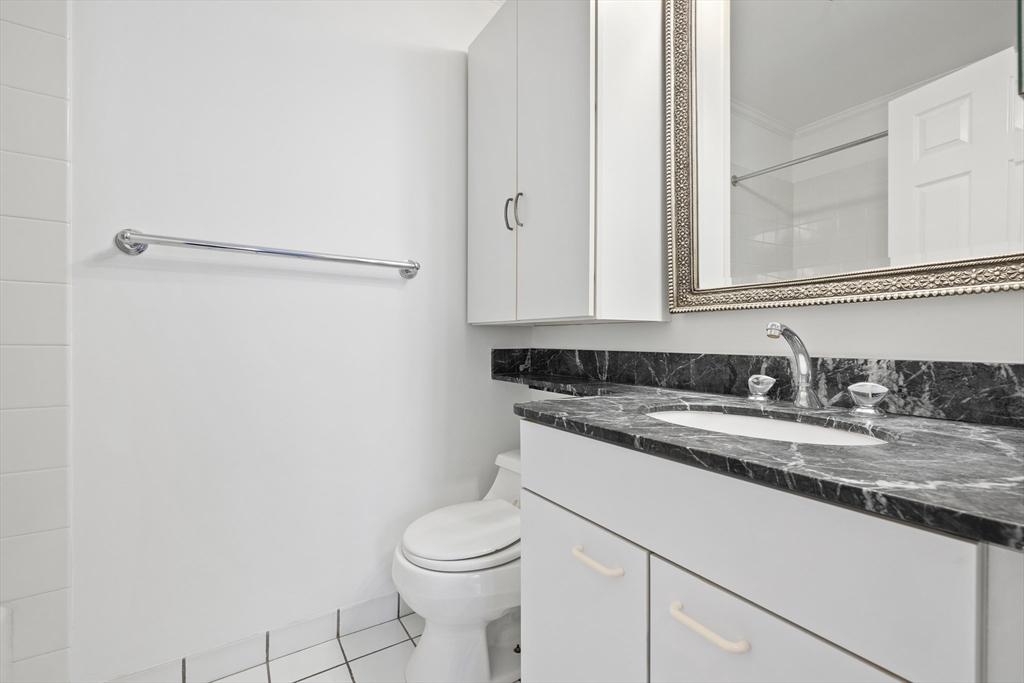 416 Marlborough St, Back Bay