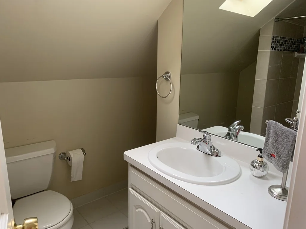 61 Puritan Rd, Assembly Square