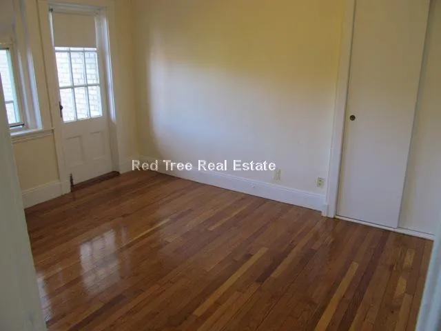 131 Washington St, Brighton