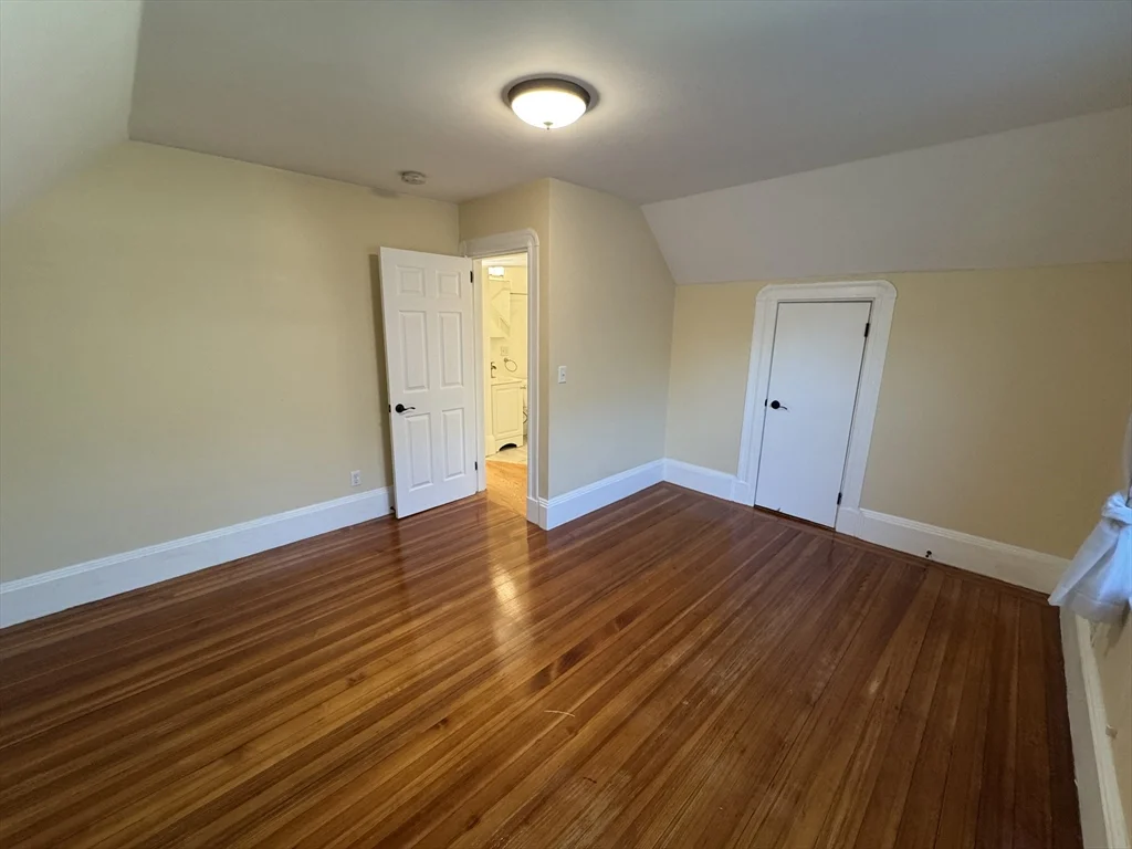 50 Lowell St, Spring Hill