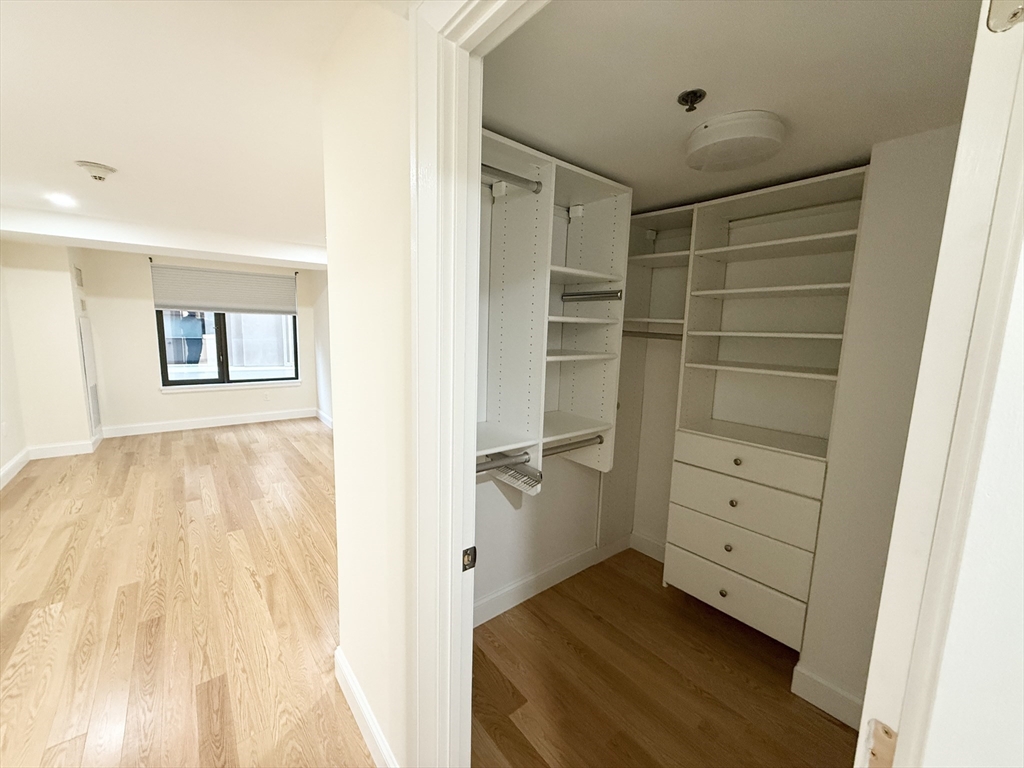 165 Tremont St, Midtown