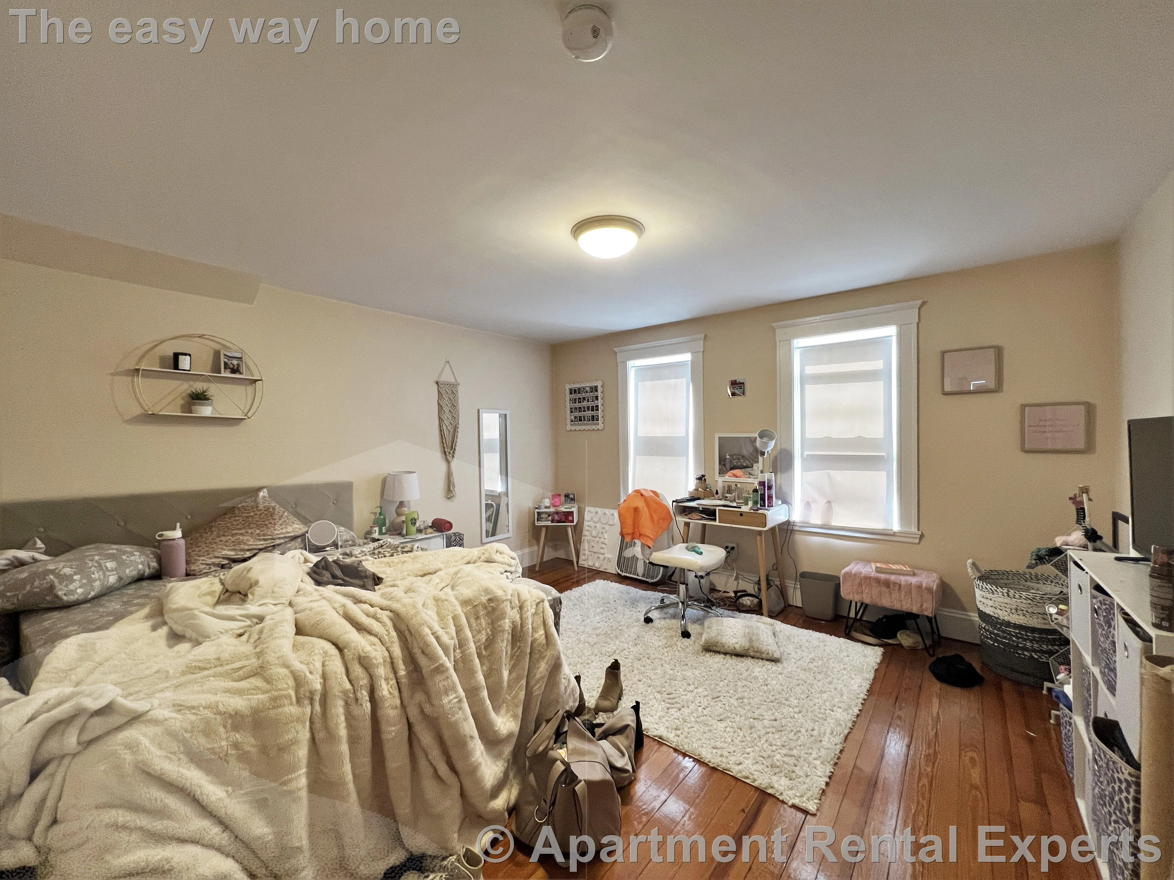 9 Whitfield Rd, Davis Square