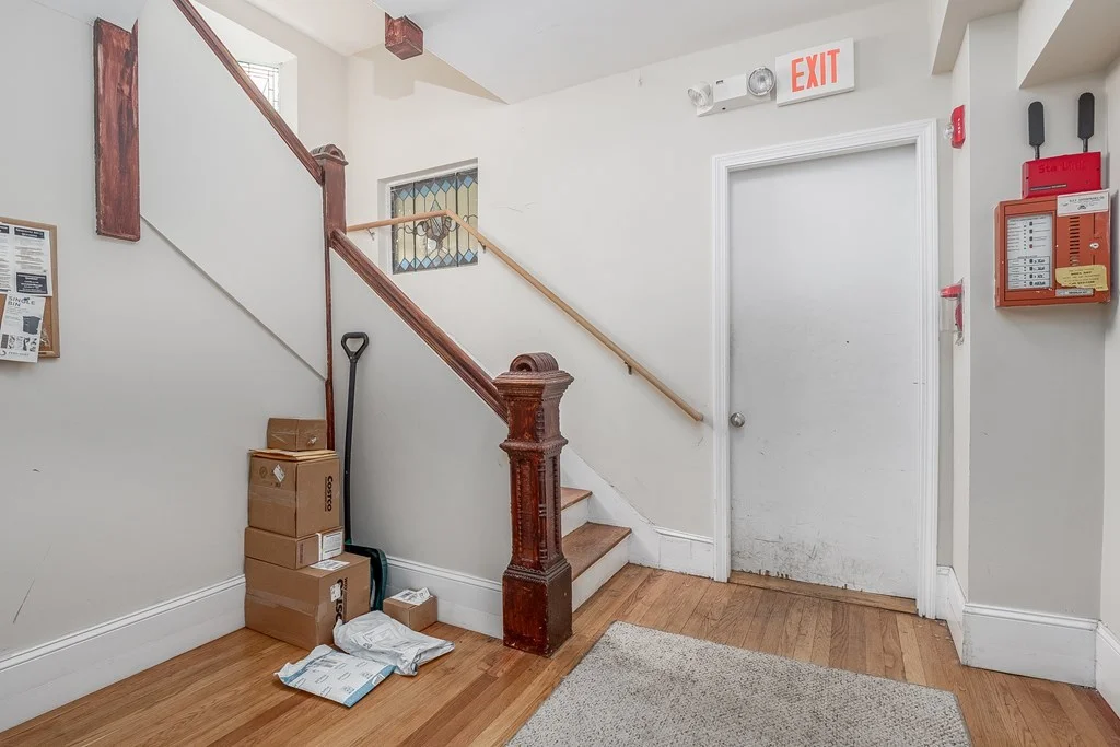 97 College Ave, Powder House Square