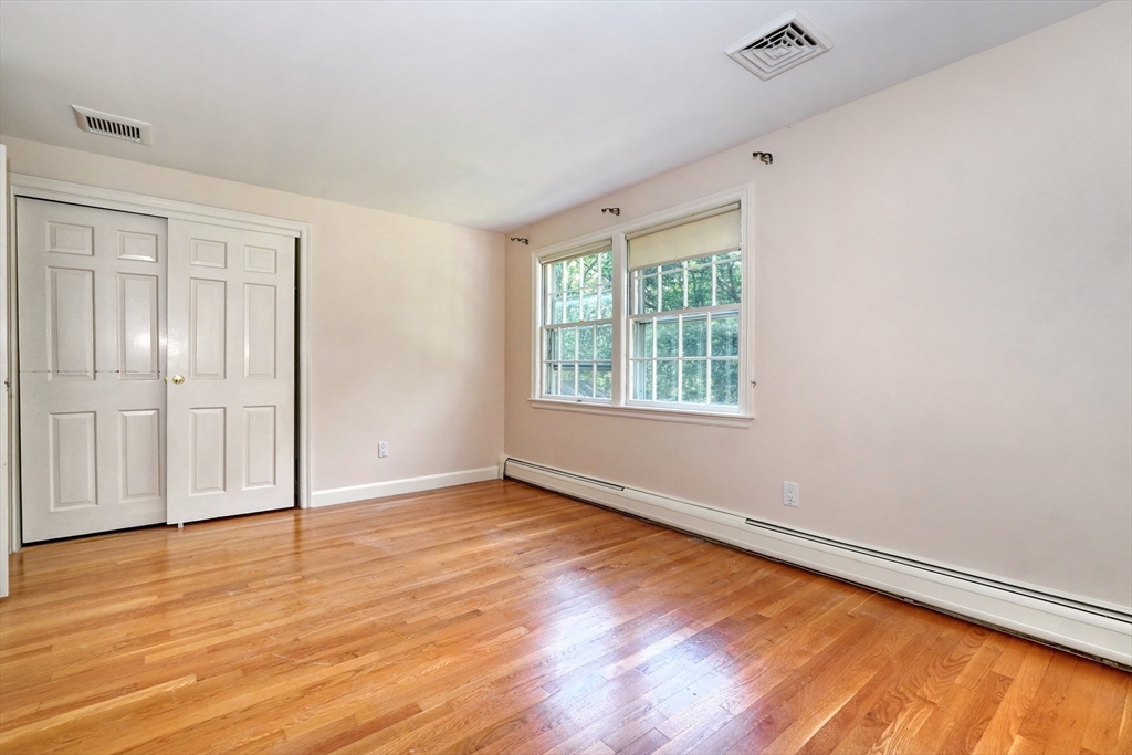 15 Goose Pond Rd, Lincoln