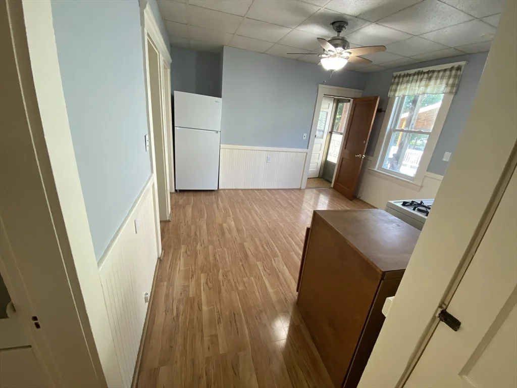 147 Oakland Ave, Methuen