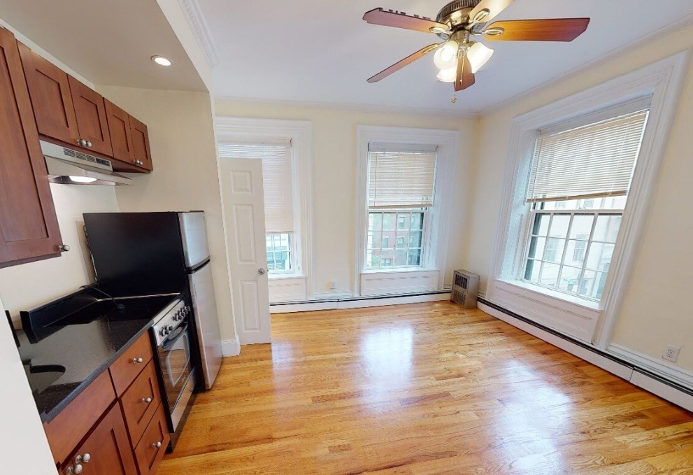 24 Joy St, Beacon Hill