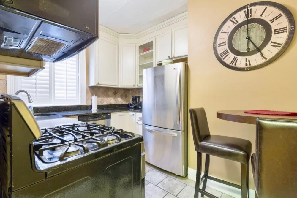 60 Charlesgate E, Fenway