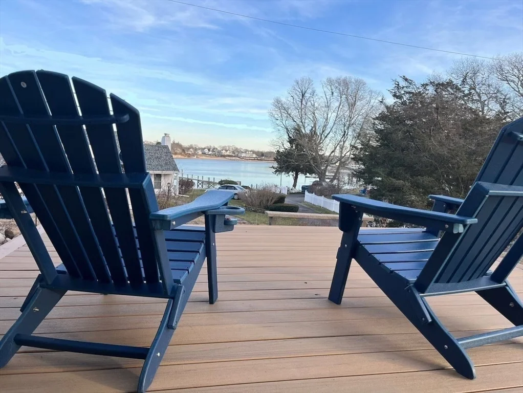 16 Jefferson Shores Rd, Cohasset Narrows