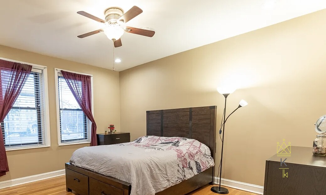 1404 Commonwealth Ave, Brighton