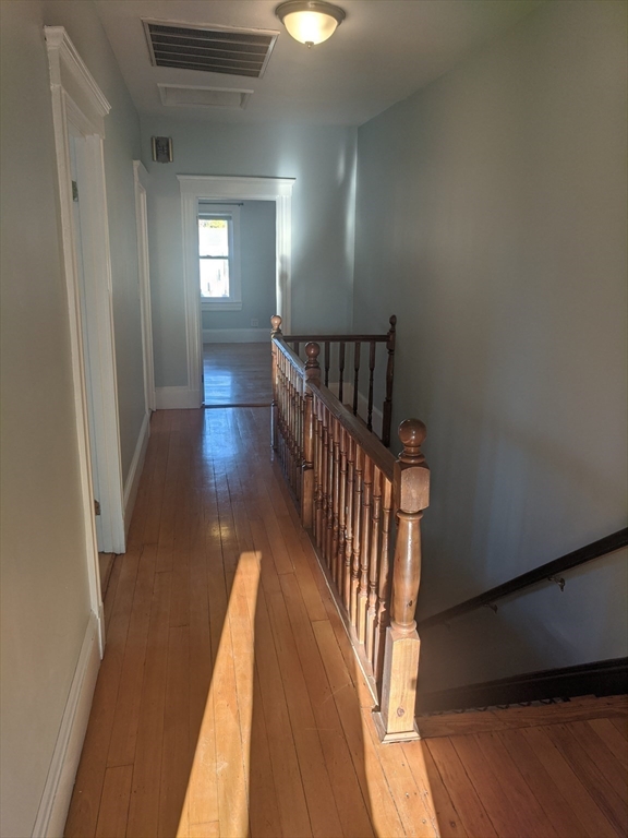 160 Washington St, Brighton