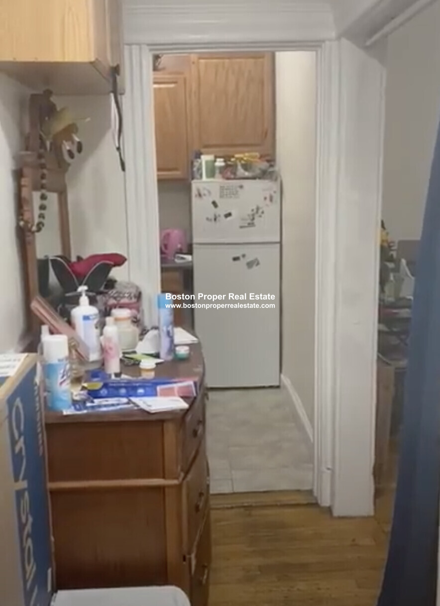 364 Riverway, Mission Hill