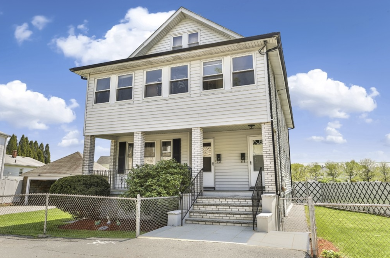 60 Buzzell Ln, South Medford