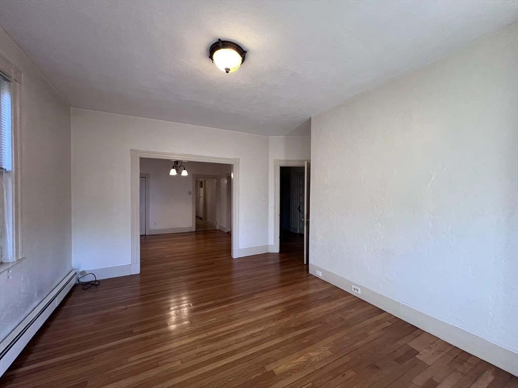 496-500 Lincoln Ave, Cliftondale