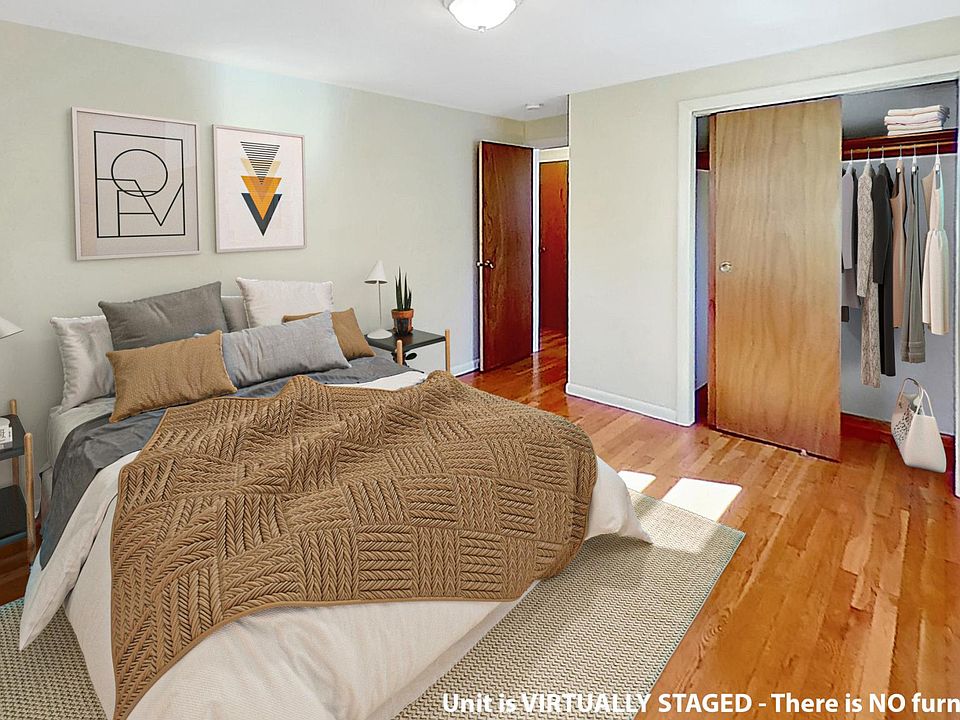 8 Friend St, South Side