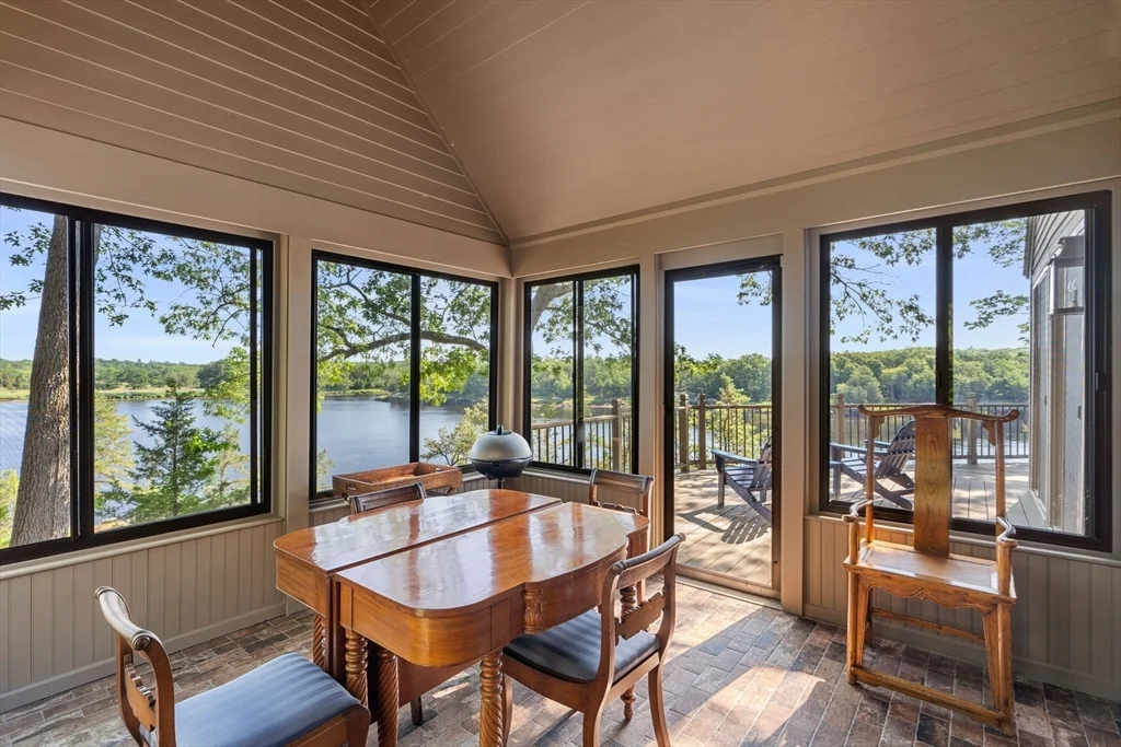 7 Pipers Quarry, Newburyport