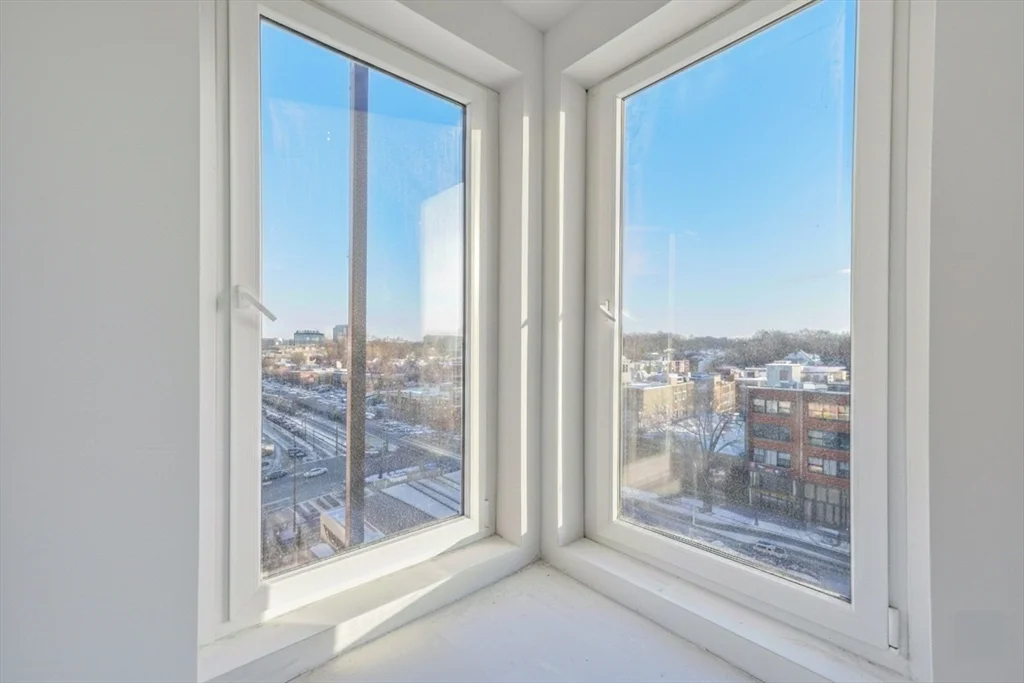 1035 Commonwealth Ave, Allston