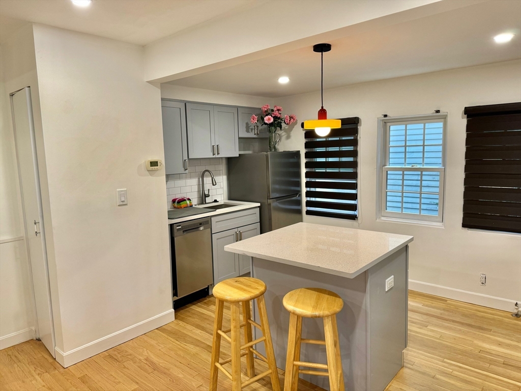 1001 Memorial Dr, Riverside