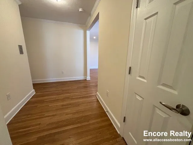 77 Kilsyth Rd, Brighton