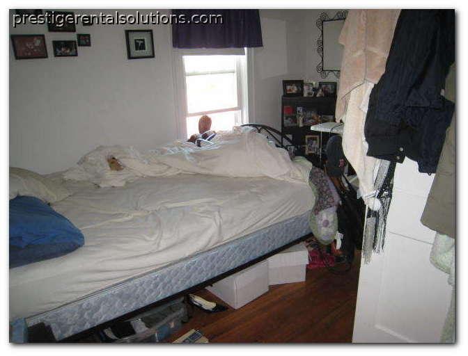 11 Breck Ave, Oak Square