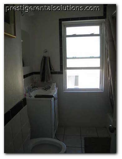 11 Breck Ave, Oak Square