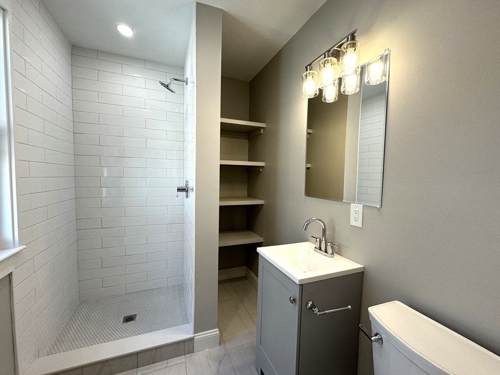 11 East Milton Rd, Brookline