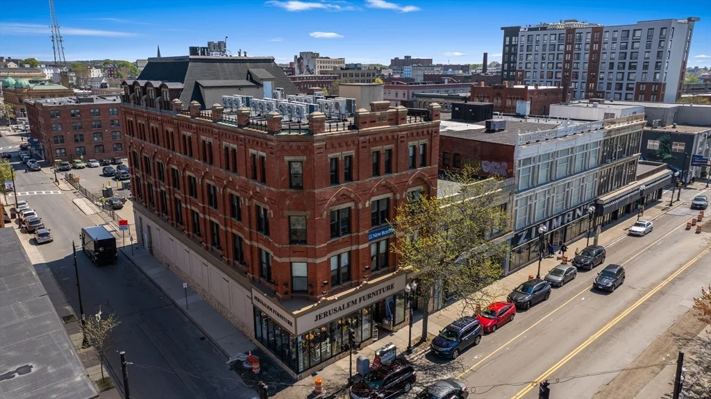 64 Market, Lynn