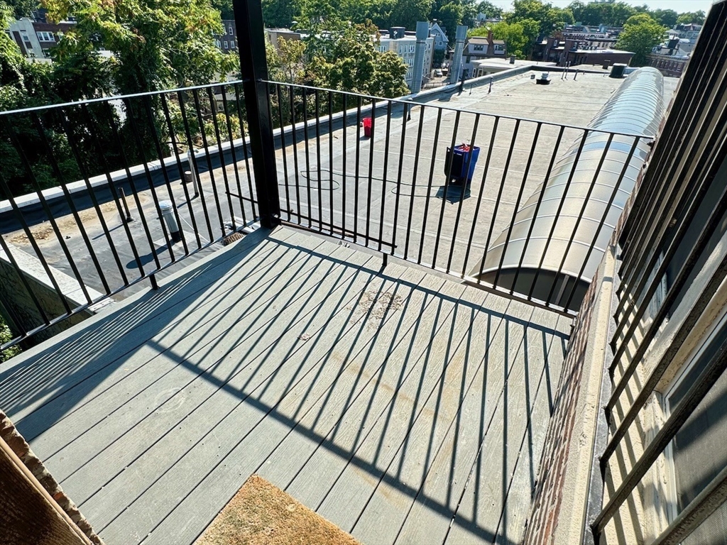 1682 Commonwealth Ave, Brighton